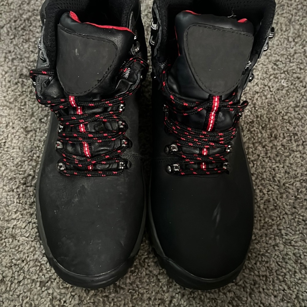 Merona leather waterproof boots